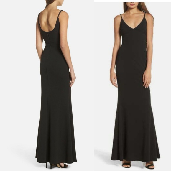 New with tag LULUS V-Neck Trumpet
GOWN DRESS Size X-SMALL BLACK  Infinite Glory - Picture 4 of 10